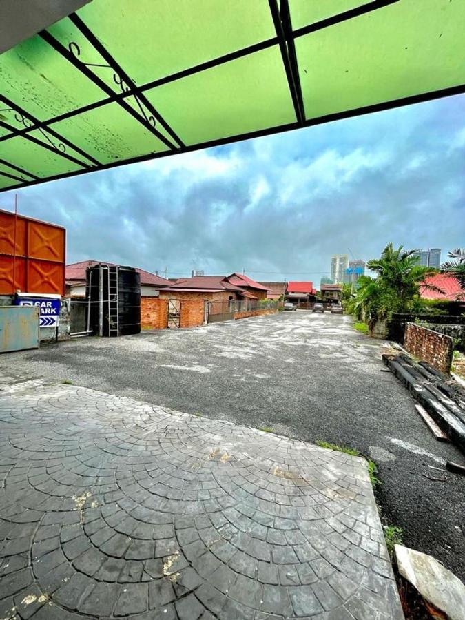 Hotel Zamburger Tengkera Melaka Exteriör bild